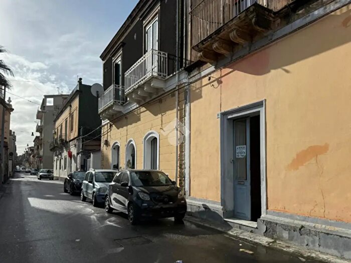 Casa trilocale in vendita in Via Liberta, Riposto