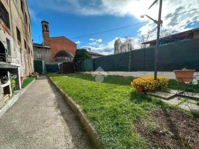 Casa quadrilocale in vendita in Via Solferino, Bagnolo Mella