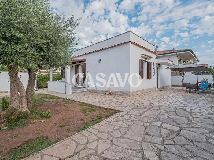 Casa trilocale in vendita in Via Due Pini, Anzio
