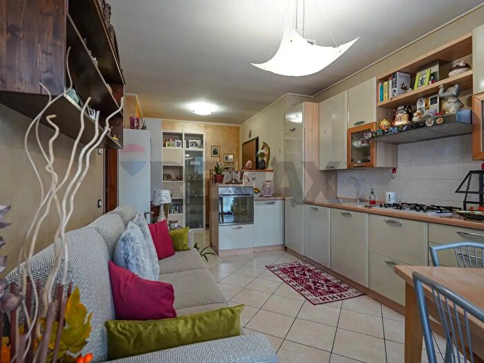 Appartamento bilocale in vendita in Via Papa Giovanni XXIII, Verdello