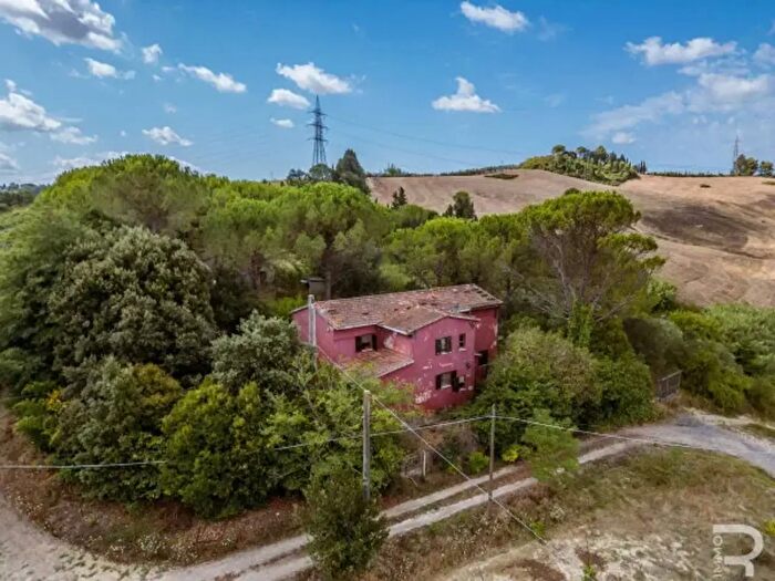 Casa con 6 locali in vendita in Strada Provinciale Pian della Tora, Fauglia