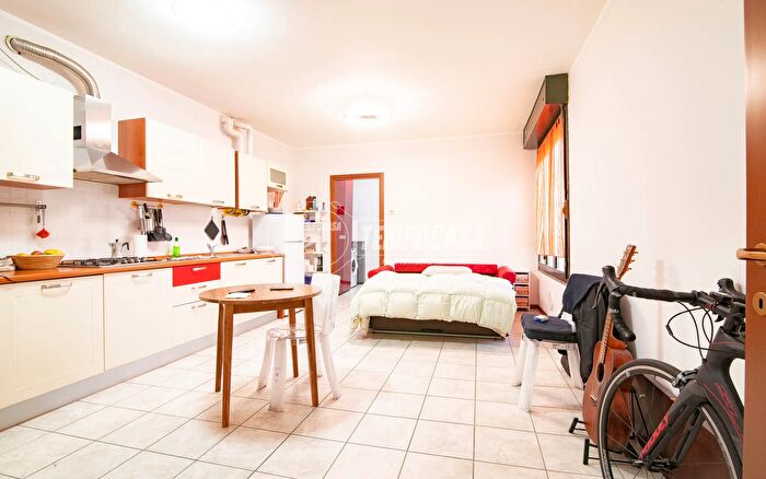 Appartamento monolocale in vendita in Via XXV Aprile, Pozzo DAdda