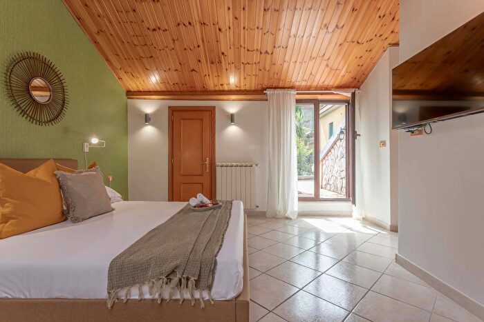 Appartamento in affitto in Via dell Acquedotto Felice, Roma