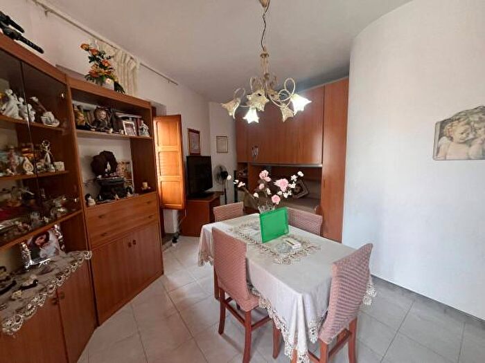 Appartamento bilocale in vendita in Via Leonida, Santo Stefano Di Camastra