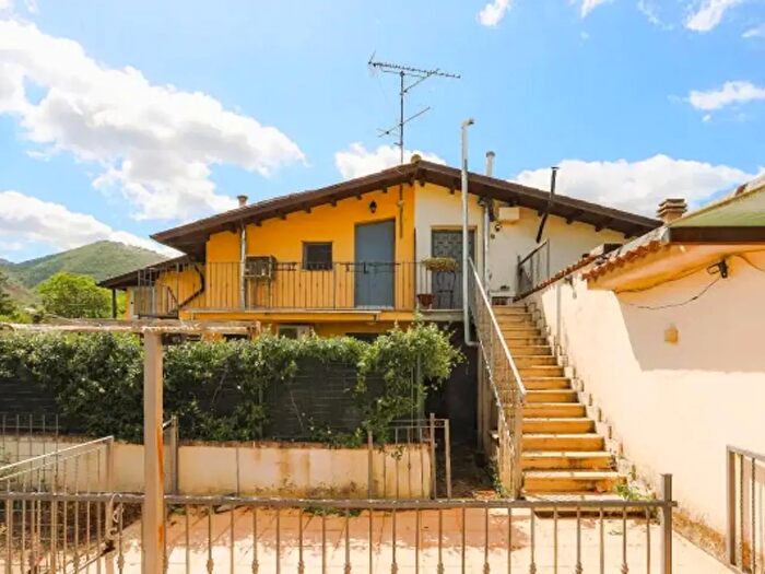 Casa con 5 locali in vendita in Via Tende, Palestrina