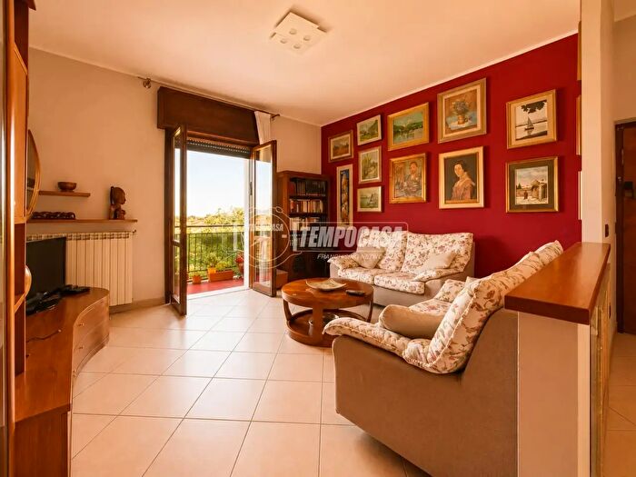 Appartamento con 5 locali in vendita in Traversa Dodicesima Villaggio Sereno, Brescia