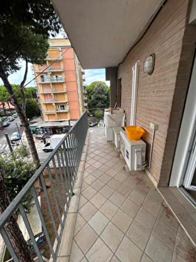 Appartamento trilocale in vendita in Viale delle Querce, Comacchio