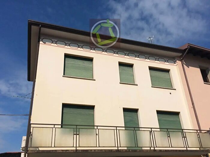 Appartamento con 5 locali in vendita in della Vittoria, Cordenons