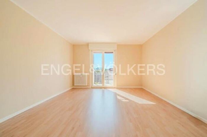 Appartamento con 5 locali in vendita in Via Vittorio Veneto, Pieve Di Soligo