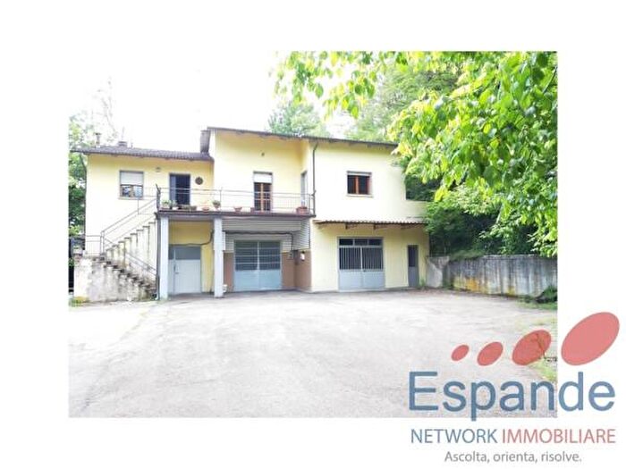 Casa con 5 locali in vendita in Gaggio Montano