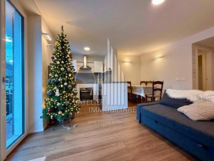 Appartamento trilocale in affitto in Strada Grand Ru, Centro, Courmayeur