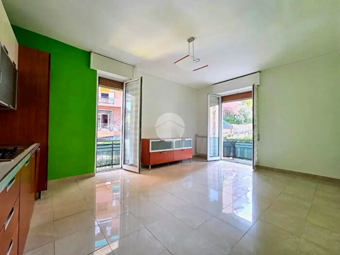 Appartamento con 5 locali in vendita in Via Laviosa, Genova