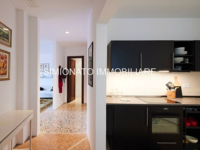 Appartamento bilocale in affitto in Via Dei Pensieri, Mirano Paese, Mirano