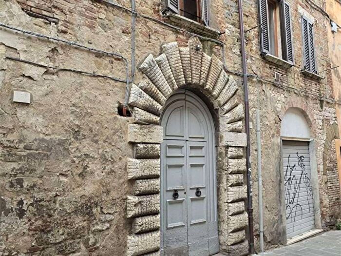 Appartamento bilocale in affitto in Corso Garibaldi, Elce, Perugia