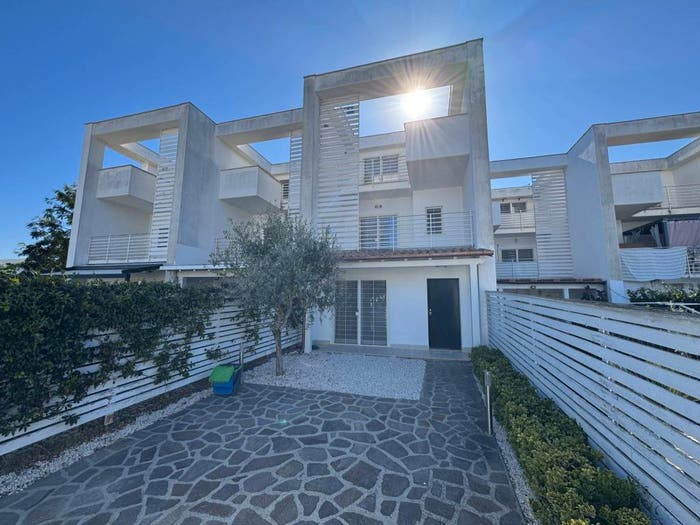 Casa trilocale in affitto in Via Luigi Perrachio, Infernetto, Roma