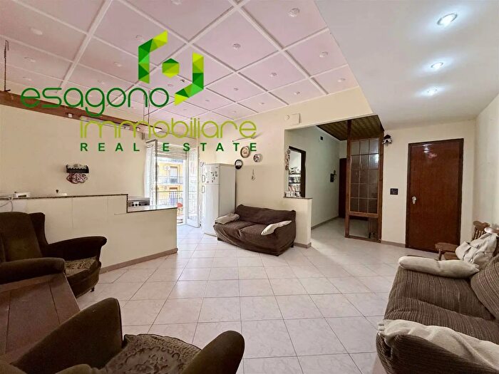 Appartamento con 5 locali in vendita in Via Grottasanta, Siracusa