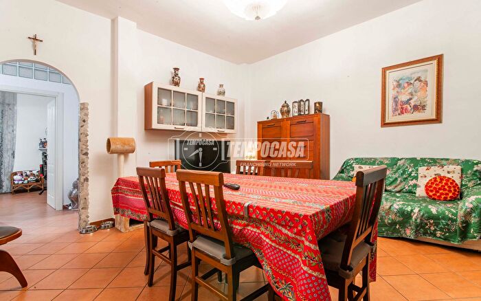 Appartamento quadrilocale in vendita in Via Giotto, Gorla Maggiore