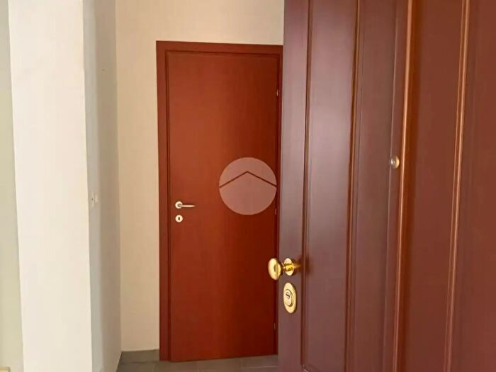 Appartamento trilocale in vendita in Via Caraglio, Torino