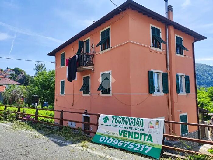 Appartamento quadrilocale in vendita in Via Roberto Pittaluga, Serra Ricco'