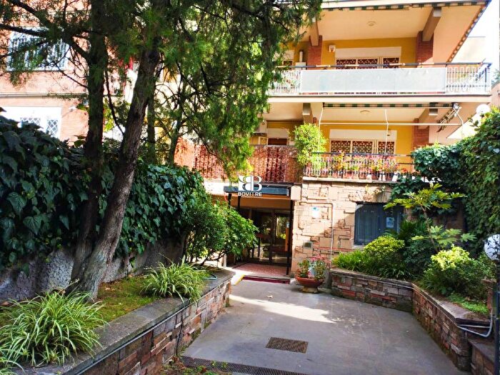 Appartamento trilocale in affitto in Via Laurentina, Eur, Roma