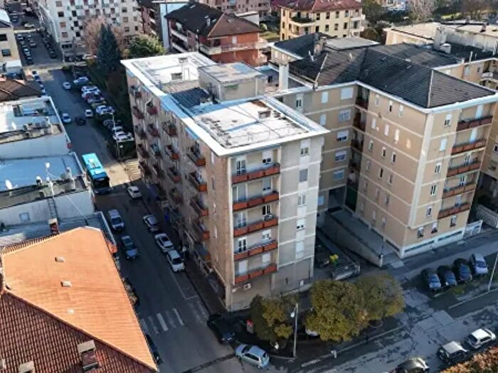 Appartamento quadrilocale in vendita in Via Valentino Cerruti, Biella