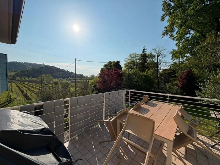 Appartamento bilocale in vendita in Via dei Vescovi, Torreglia