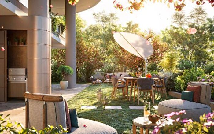 Appartamento trilocale in vendita in Via Abebe Bikila, Roma