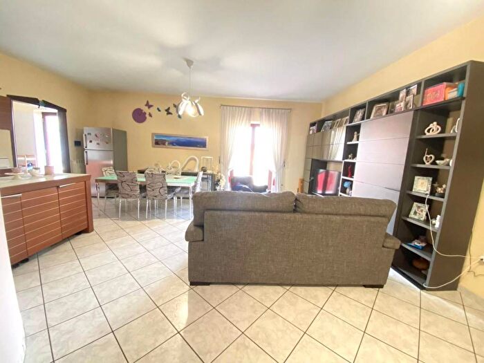 Appartamento trilocale in affitto in Via Marchesella, Nuovo Corso Campano Marchesella, Giugliano in Campania