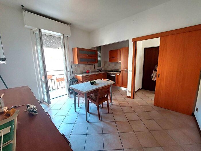 Appartamento trilocale in affitto in Via Renzo Ildebrando Bocchi, Pablo Prati Bocchi, Parma