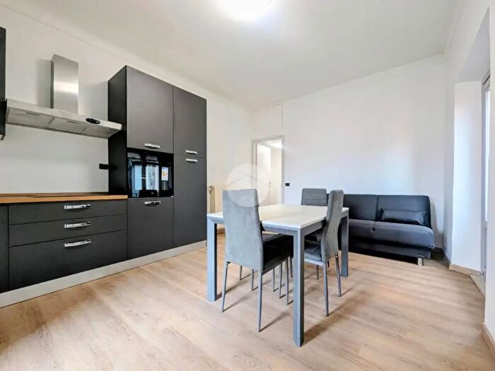 Appartamento bilocale in affitto in Via Pellegrino Rossi, Milano