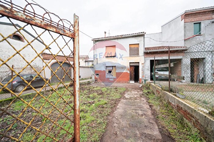 Casa con 5 locali in vendita in Via Cellini, Casalmaggiore