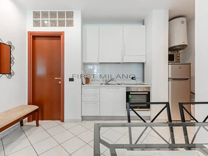 Appartamento monolocale in vendita in Via Sammartini, Milano