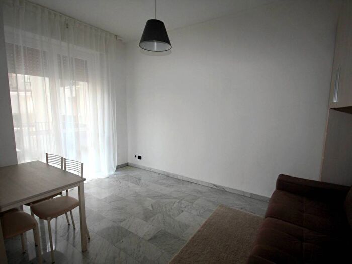Appartamento monolocale in affitto in Corso Lodi, Lodi Brenta, Milano