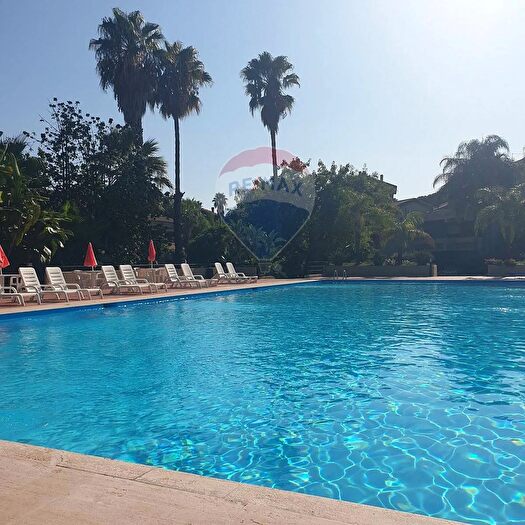 Appartamento con 5 locali in vendita in Viale Lainò, Catania