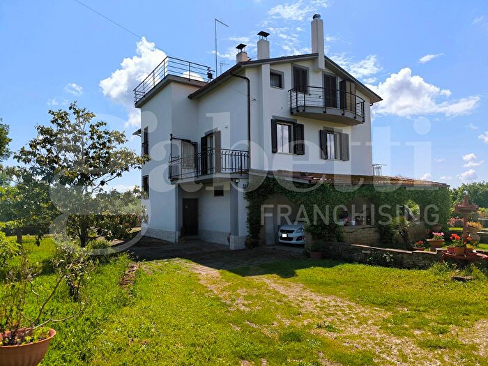 Casa in vendita in Loc Scudicetti Snc, Fabrica Di Roma