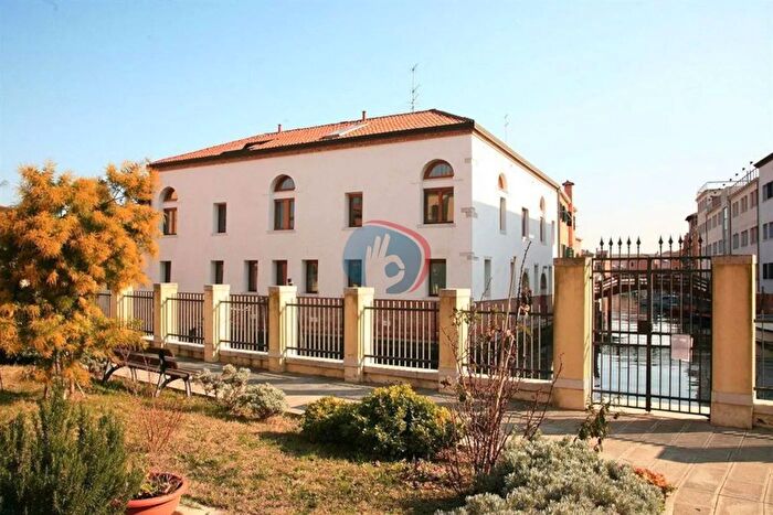 Appartamento monolocale in vendita in Calle Ferrando, Venezia