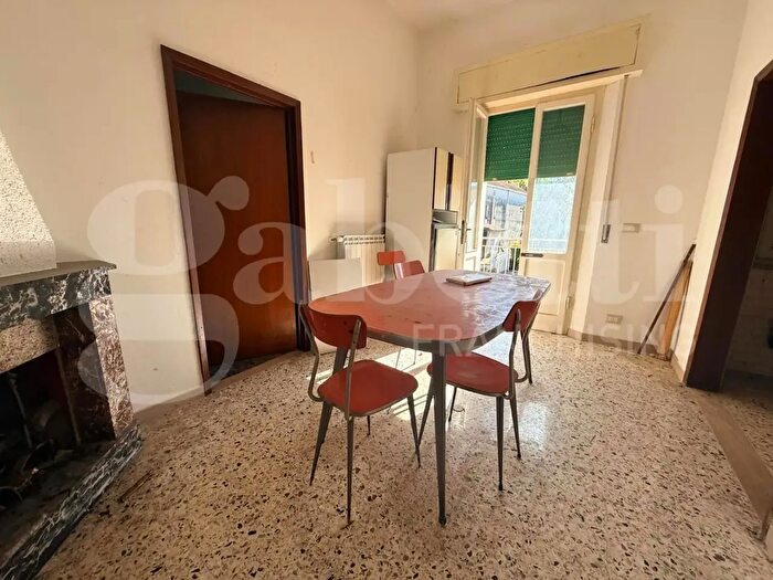 Casa con 5 locali in vendita in Santa Maria A Monte