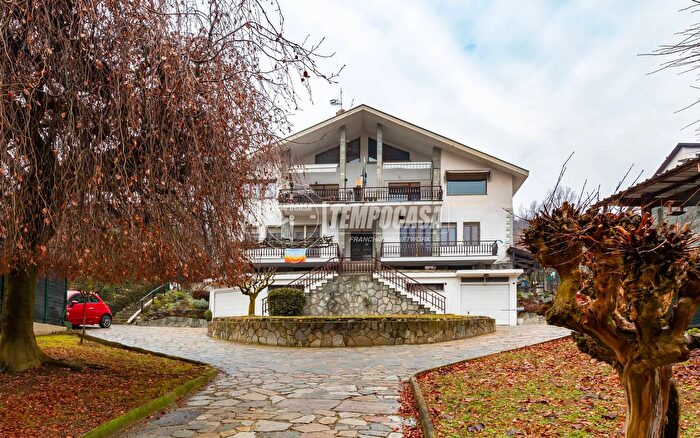 Appartamento con 6 locali in vendita in Via Baudana, San Raffaele Cimena