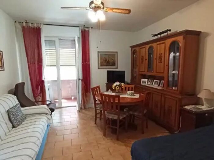 Appartamento quadrilocale in vendita in Via Giovanni Segantini, Firenze