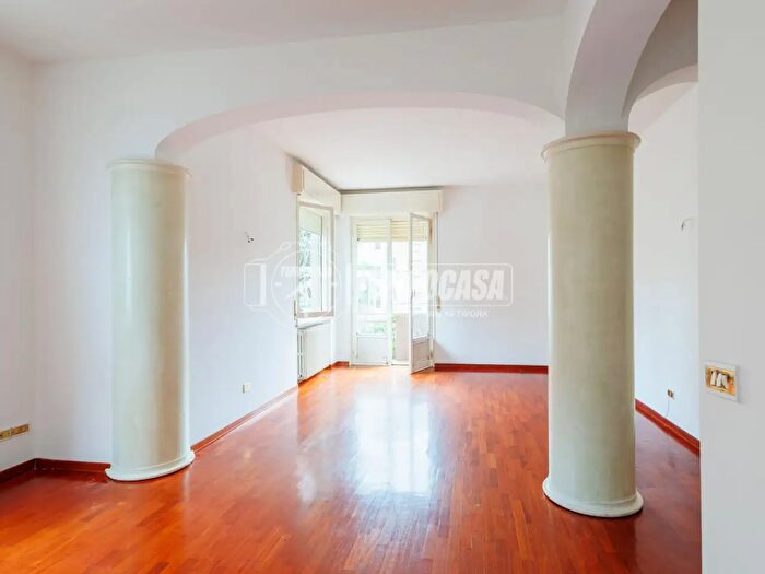 Appartamento trilocale in vendita in Via Eugenio Ravà, Parma