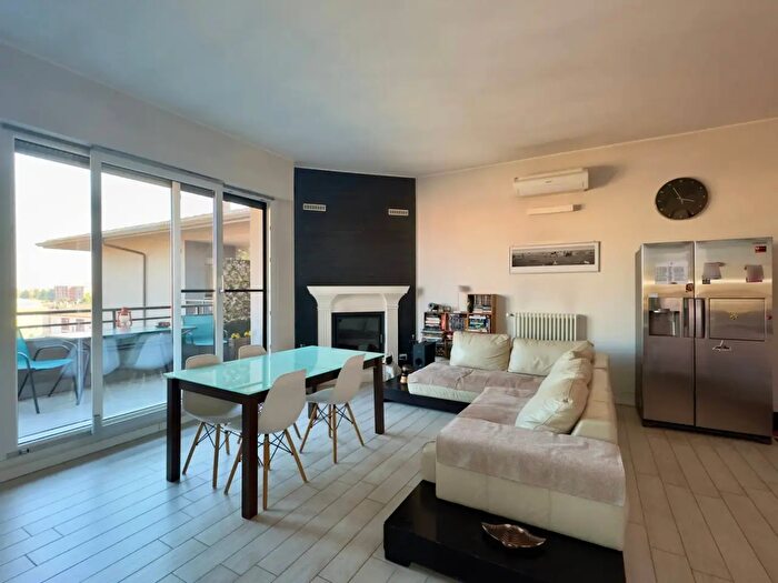 Appartamento trilocale in vendita in Via Gabriele dAnnunzio, Monza