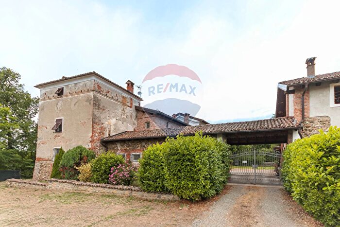 Casa con 20 locali in vendita in Strada Vallemme Villa Spinola a, Capriata DOrba