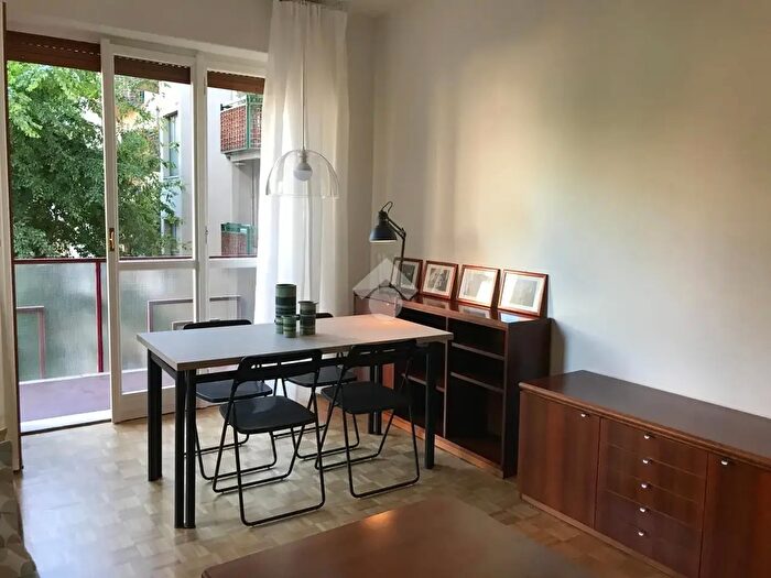 Appartamento bilocale in affitto in Via Savona, Milano
