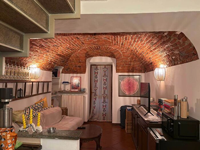 Appartamento trilocale in affitto in Vandorno Piazzo Cossila, Biella