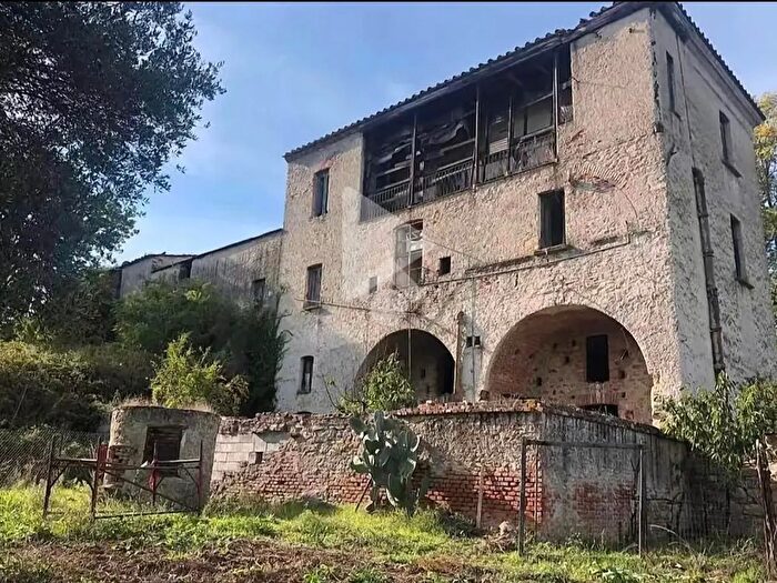 Casa con 10 locali in vendita in Via Stazione, San Mauro La Bruca
