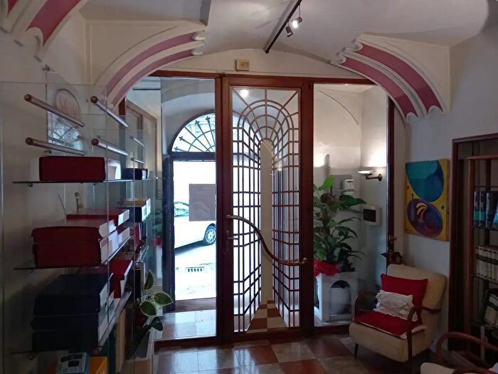 Appartamento in vendita in Via Barzoni, Lonato