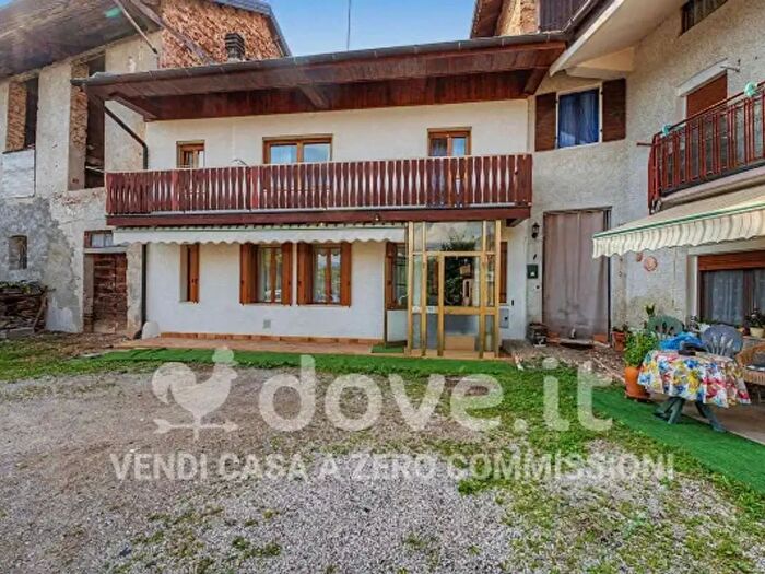 Appartamento quadrilocale in vendita in Via Cesiominore, Cesiomaggiore