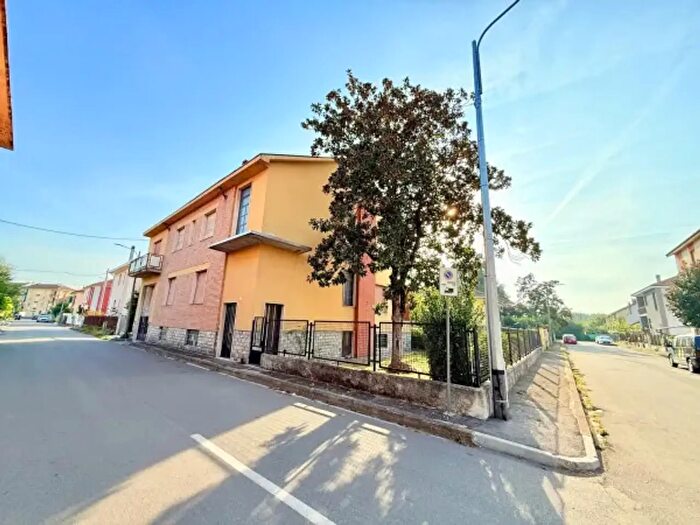 Appartamento con 6 locali in vendita in Via Cesare Battisti, Alessandria