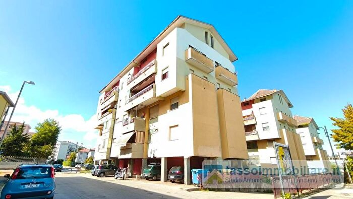 Appartamento quadrilocale in vendita in Piazza XXVIII Dicembre, Ortona