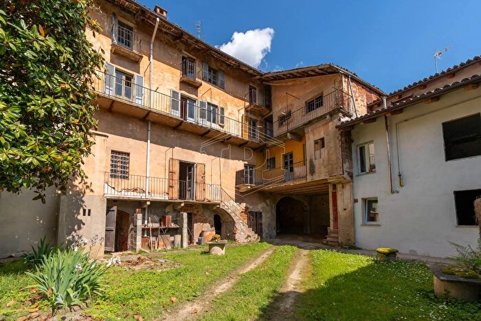 Case in Vendita e in Affitto - 2